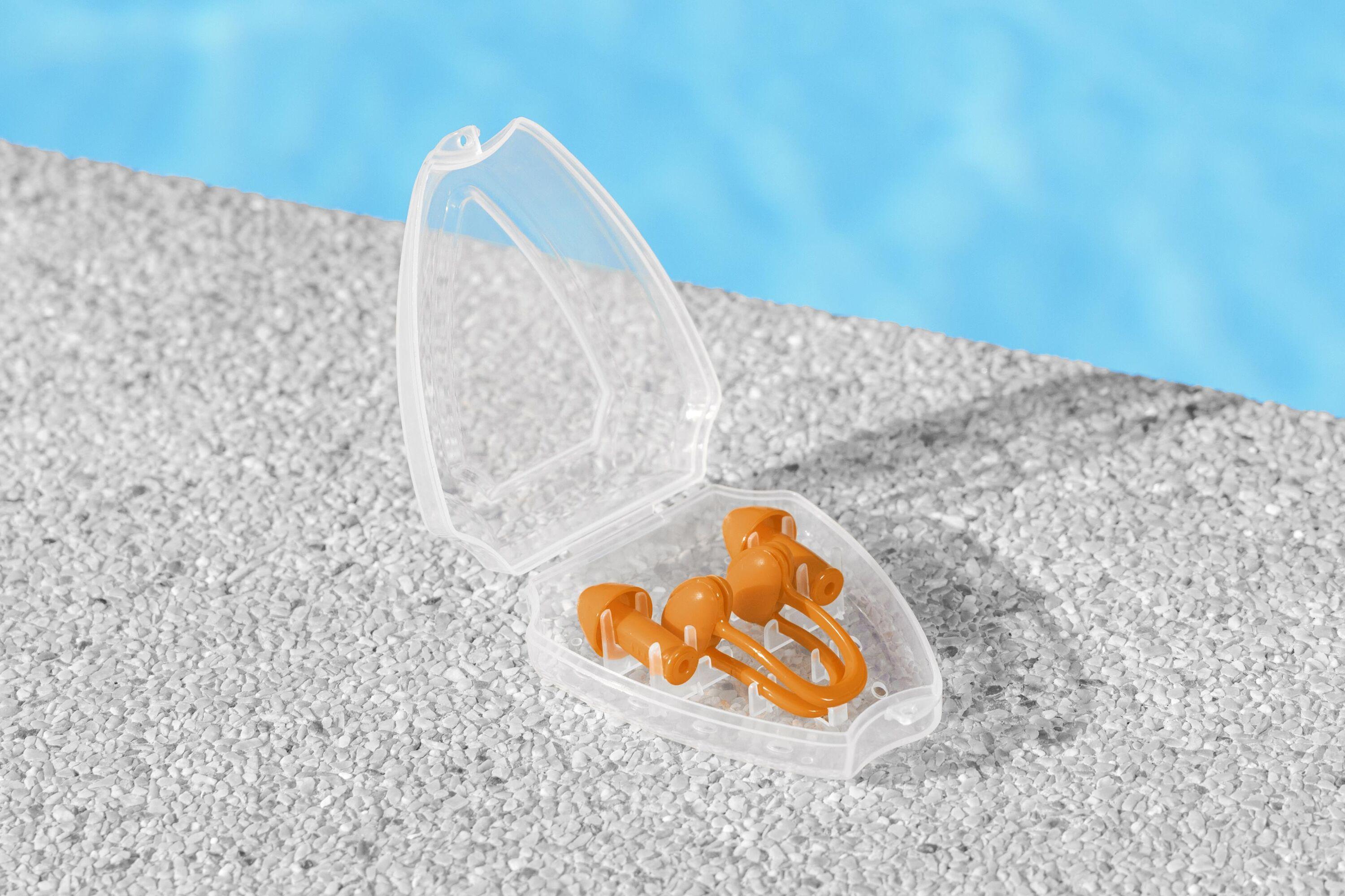 BESTWAY  HYDROVENTURE NOSE CLIP & EAR PLUGS SET (Contents:one pair of nose clips, one pair of ear plugs, one store case, 1 assorted colors) Age 7+