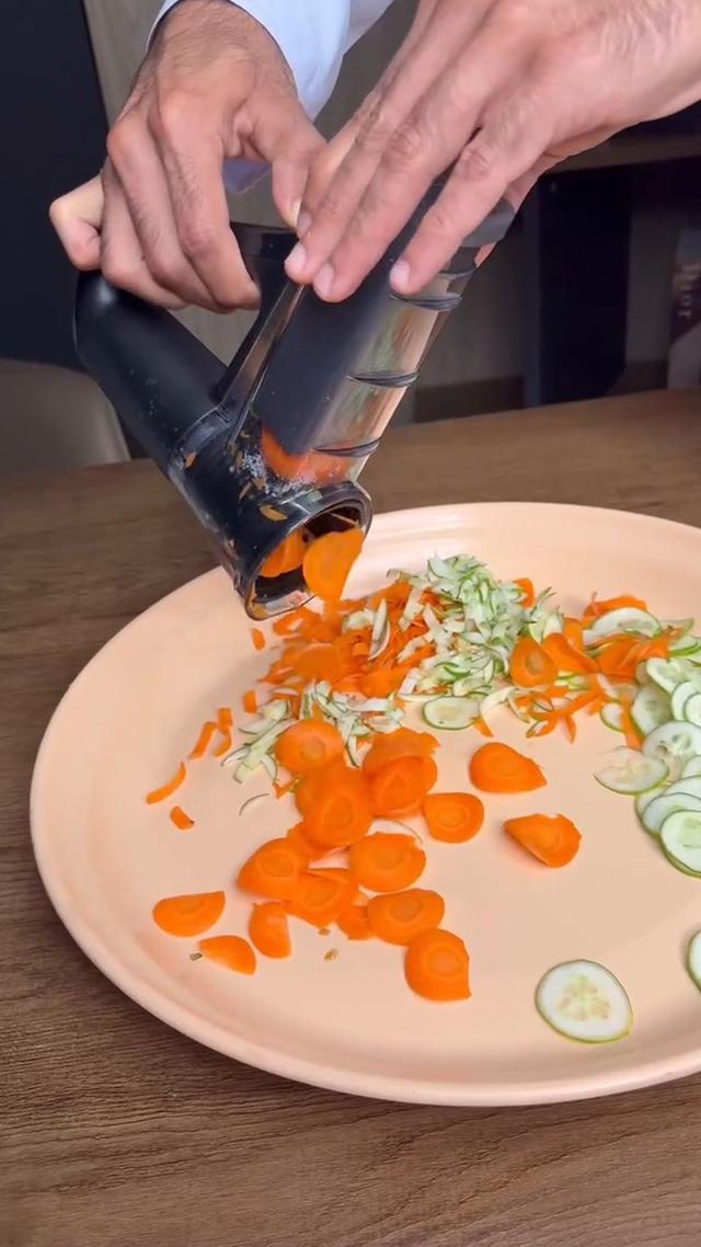 Quick and easy chopping for veggies & fruits.